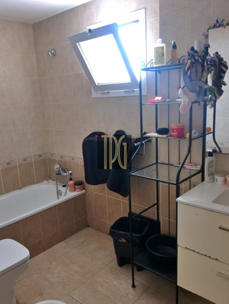 3 bed apartment for sale in Parque de la Reina