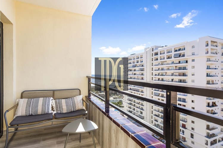 2 bed apartment for sale in Playa Paraiso