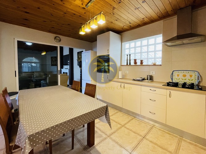 4 bed townhouse for sale in Las Moraditas