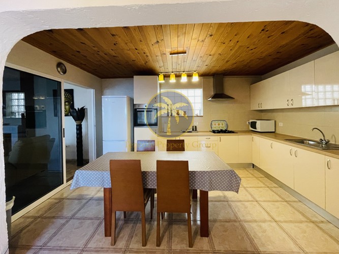 4 bed townhouse for sale in Las Moraditas