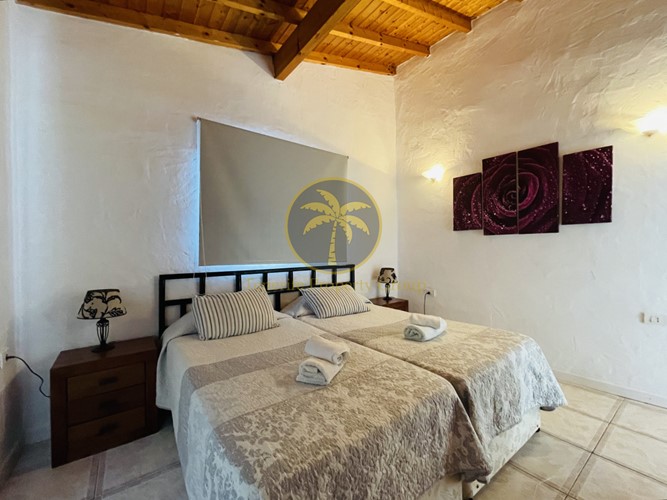 4 bed townhouse for sale in Las Moraditas