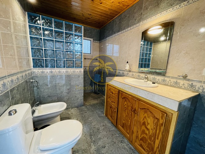 4 bed townhouse for sale in Las Moraditas