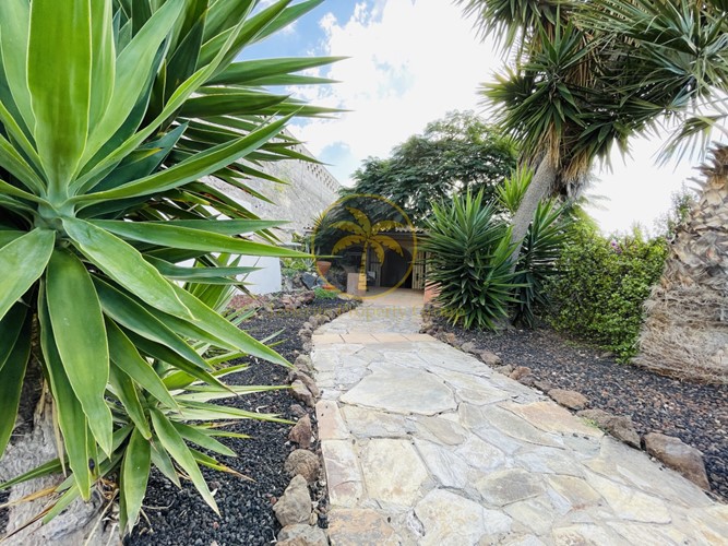 4 bed townhouse for sale in Las Moraditas