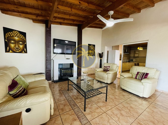 4 bed townhouse for sale in Las Moraditas