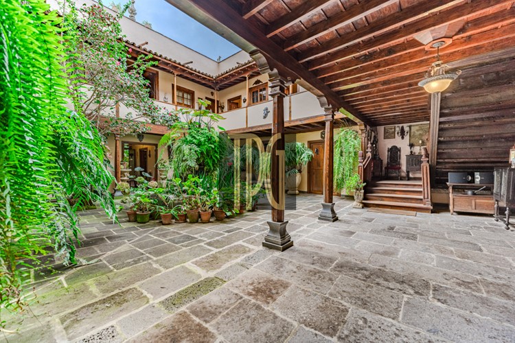6 bed townhouse for sale in Icod de Los Vinos