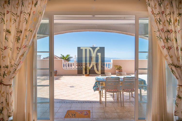 3 bed townhouse for sale in Puerto de Santiago
