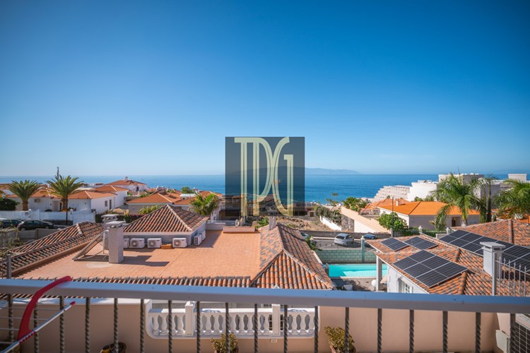 3 bed townhouse for sale in Puerto de Santiago