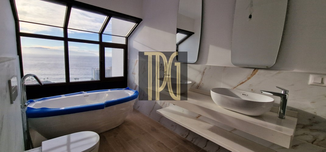 2 bed apartment for sale in Los Gigantes