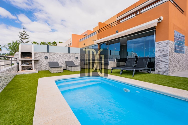 Townhouse For sale in El Madronal, Tenerife