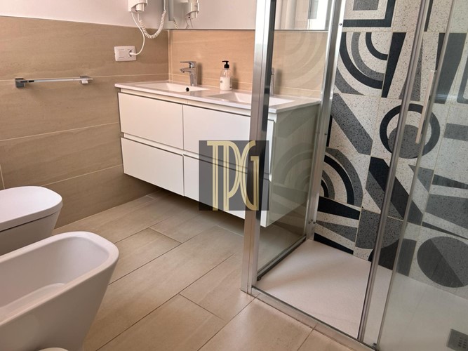 4 bed villa for sale in El Madronal