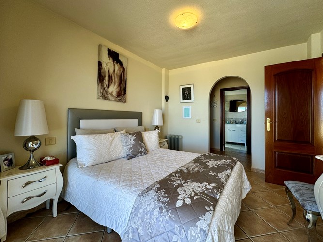 2 bed apartment for sale in Roque del Conde