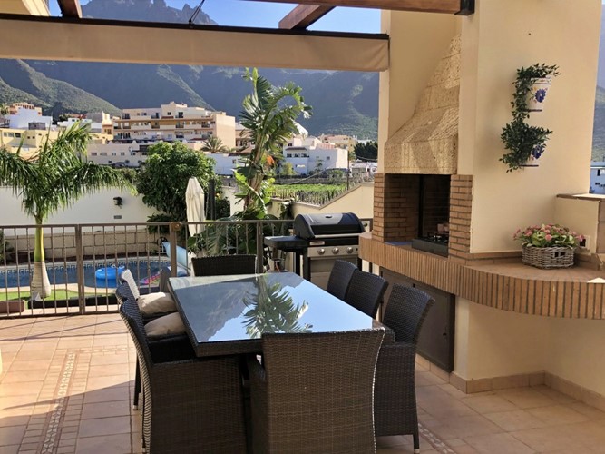 4 bed villa for sale in Adeje Town