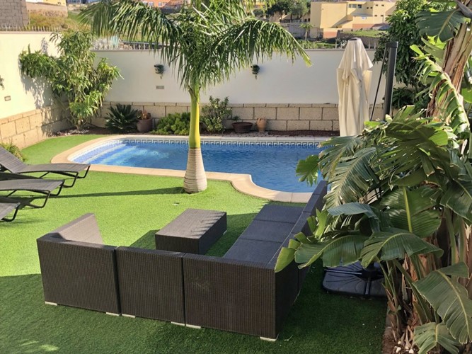 4 bed villa for sale in Adeje Town