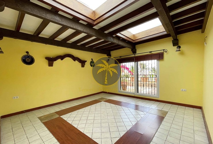 4 bed villa for sale in Torviscas Alto