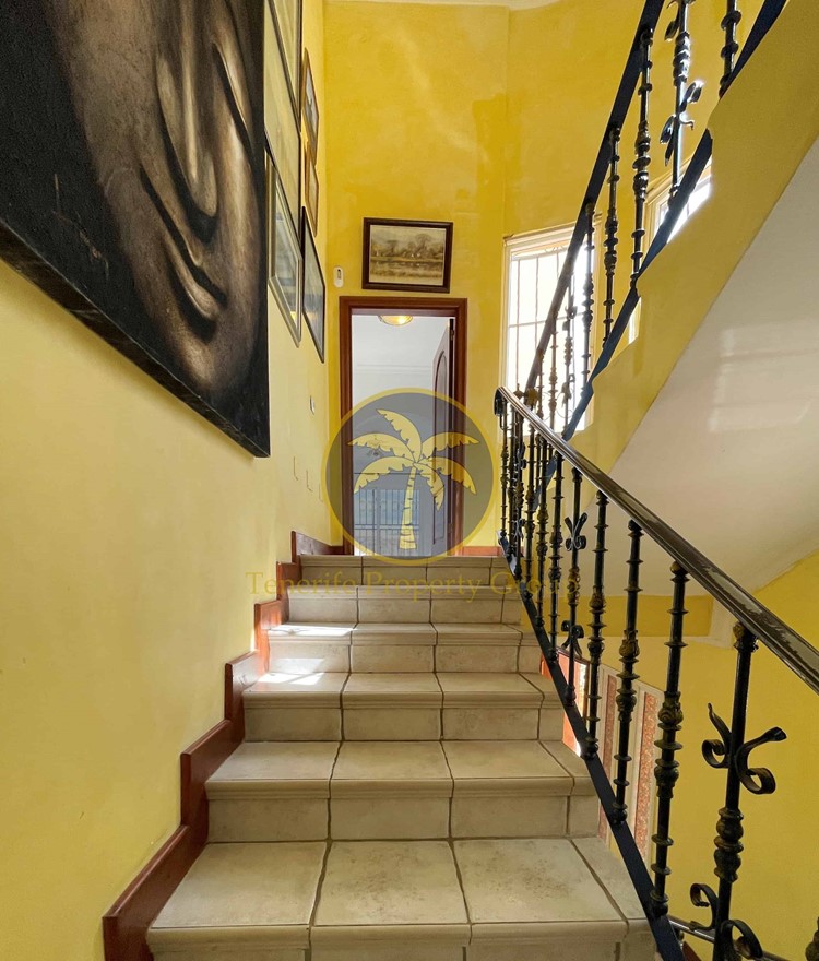 4 bed villa for sale in Torviscas Alto