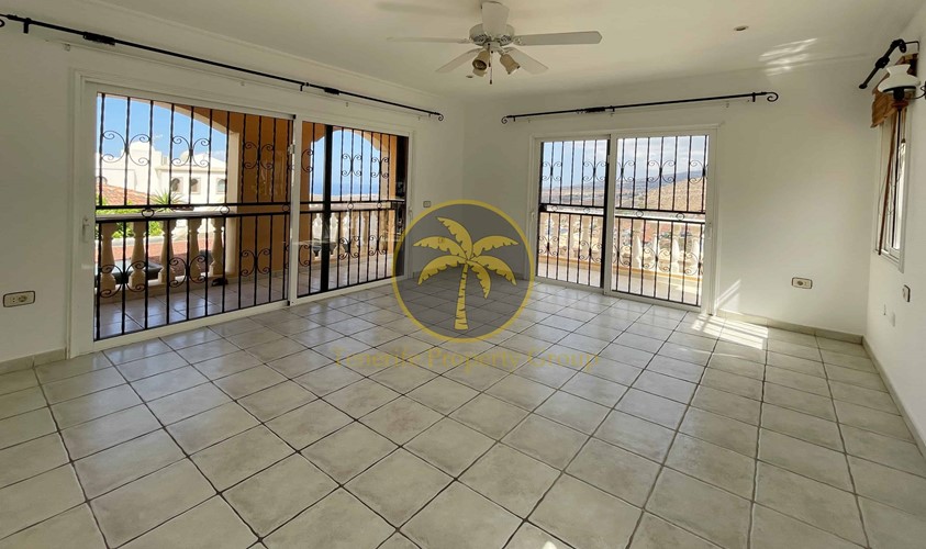 4 bed villa for sale in Torviscas Alto