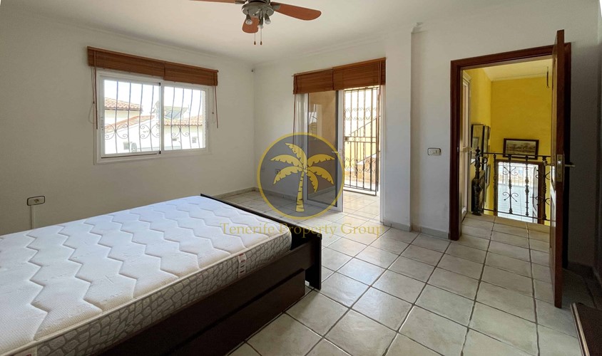 4 bed villa for sale in Torviscas Alto