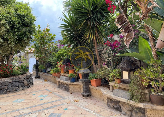 4 bed villa for sale in Torviscas Alto