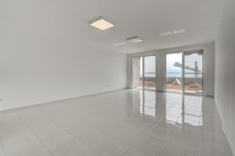 5 bed villa for sale in Roque del Conde