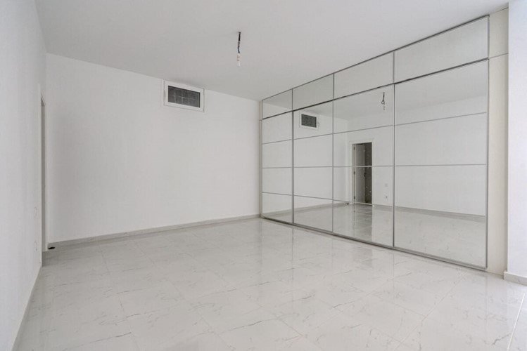 5 bed villa for sale in Roque del Conde