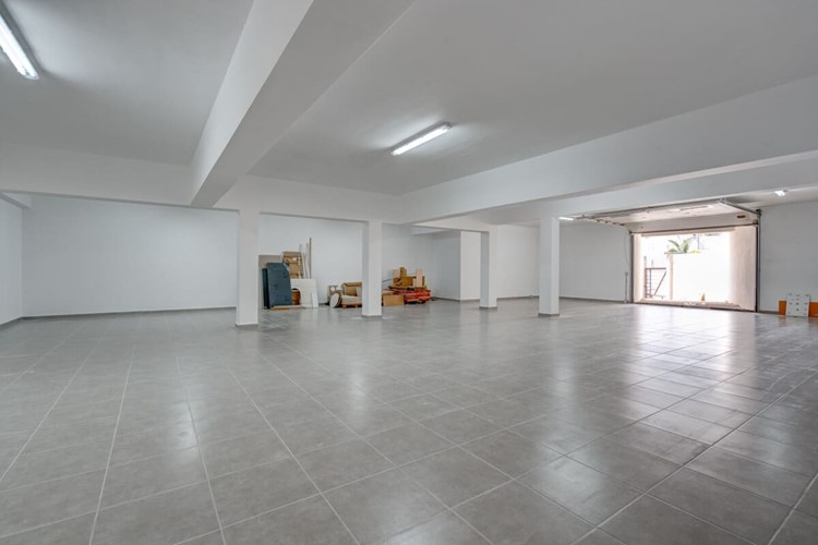 5 bed villa for sale in Roque del Conde