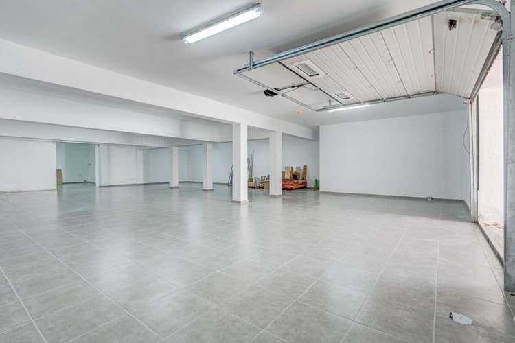 5 bed villa for sale in Roque del Conde