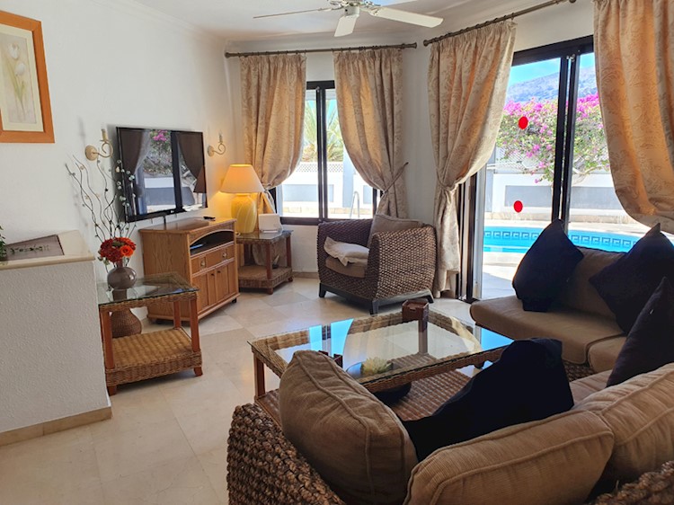 3 bed villa for sale in Los Gigantes