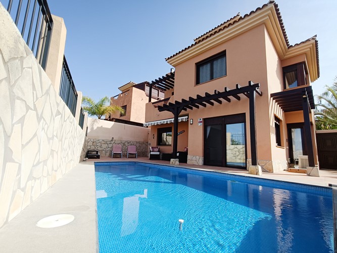 Villa For sale in Amarilla Golf, Tenerife