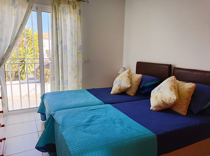 2 bed linked house for sale in Sunningdale Village, Golf del Sur