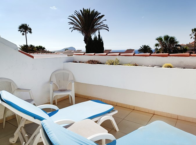 2 bed linked house for sale in Sunningdale Village, Golf del Sur