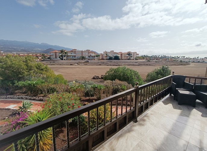 2 bed apartment for sale in Augusta Park, Amarilla Golf