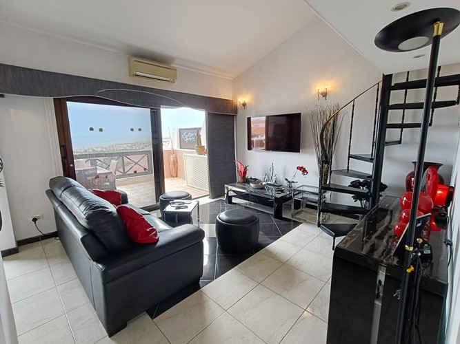 2 bed penthouse for sale in Parque Albatros, Golf del Sur