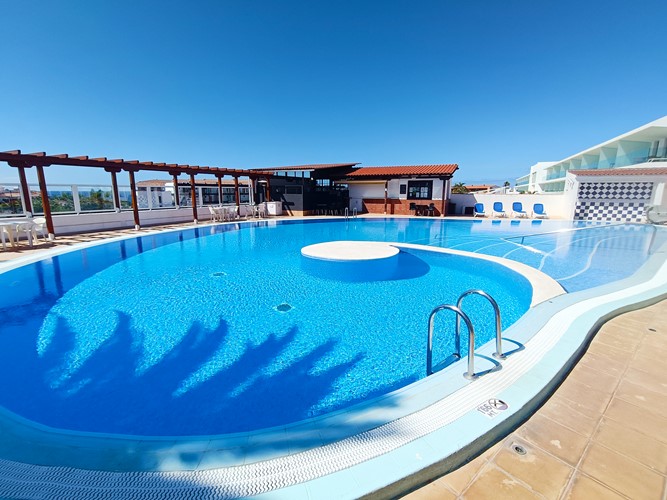 1 bed apartment for sale in Pebble Beach, Amarilla Golf