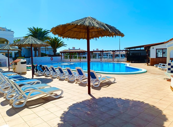 1 bed apartment for sale in Pebble Beach, Amarilla Golf