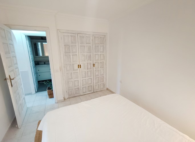 1 bed apartment for sale in Pebble Beach, Amarilla Golf