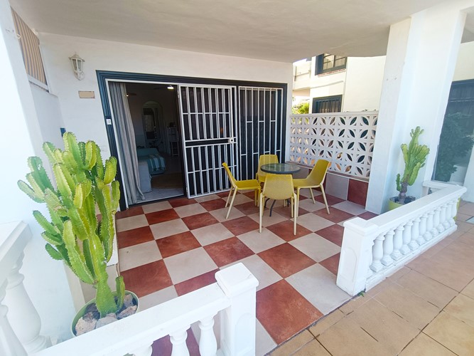 1 bed apartment for sale in Pebble Beach, Amarilla Golf