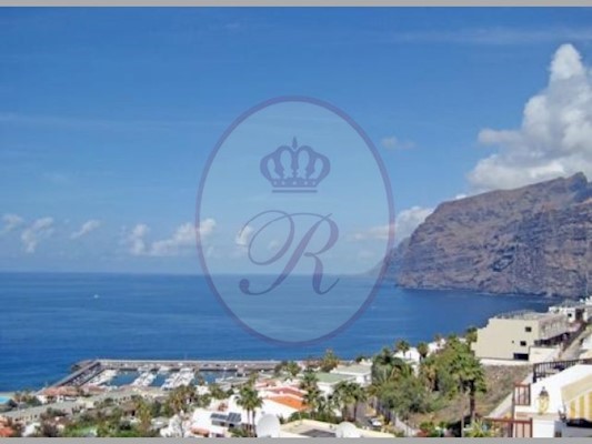 3 Bed Apartment For Sale in Los Gigantes