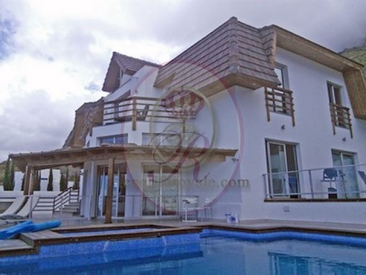 5 Bed Villa For Sale in Roque del Conde