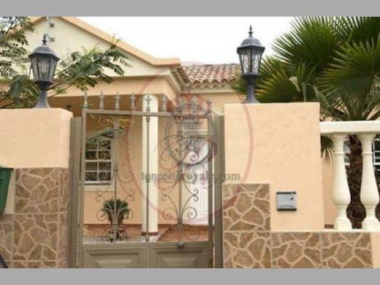 5 Bed Villa For Sale in Roque del Conde