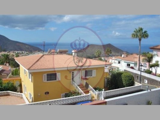 5 Bed Villa For Sale in Roque del Conde