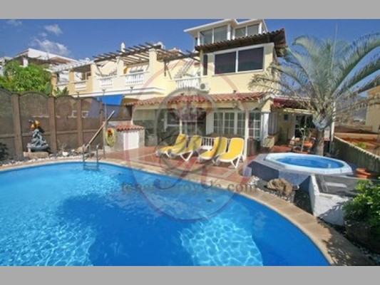 5 Bed Villa For Sale in Roque del Conde