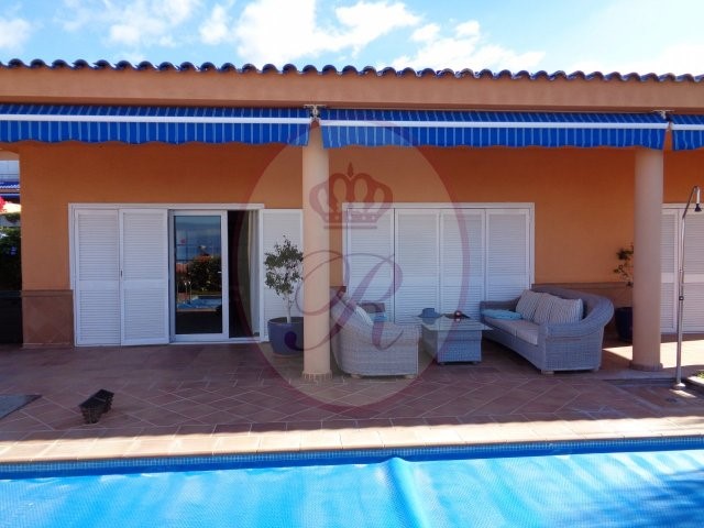 Playa de la Arena 4 Bed Villa For Sale