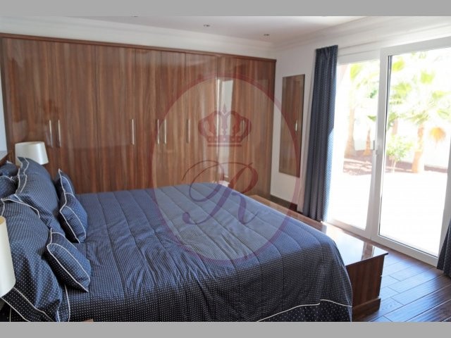 La Caleta 5 Bed Villa For Sale