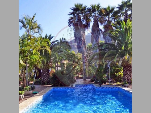 Los Cristianos 5 Bed Villa For Sale