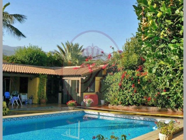 Los Cristianos 5 Bed Villa For Sale