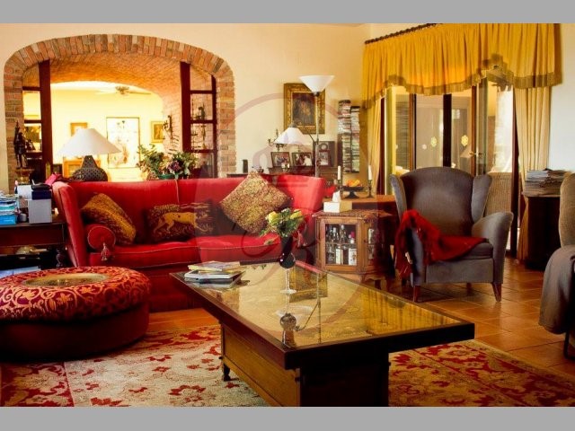 Los Cristianos 5 Bed Villa For Sale