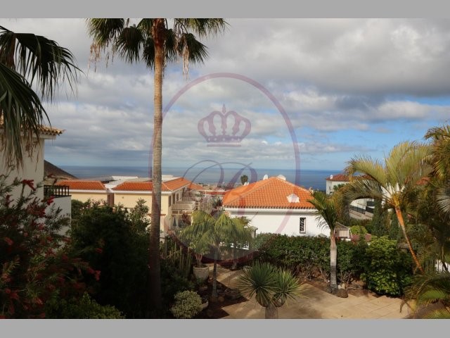 Chayofa 4 Bed Villa For Sale