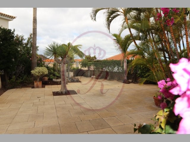 Chayofa 4 Bed Villa For Sale