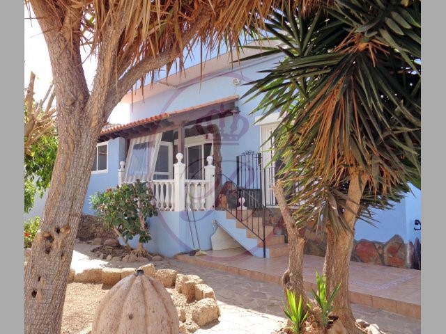  4 bed rustic house for sale in Marazul