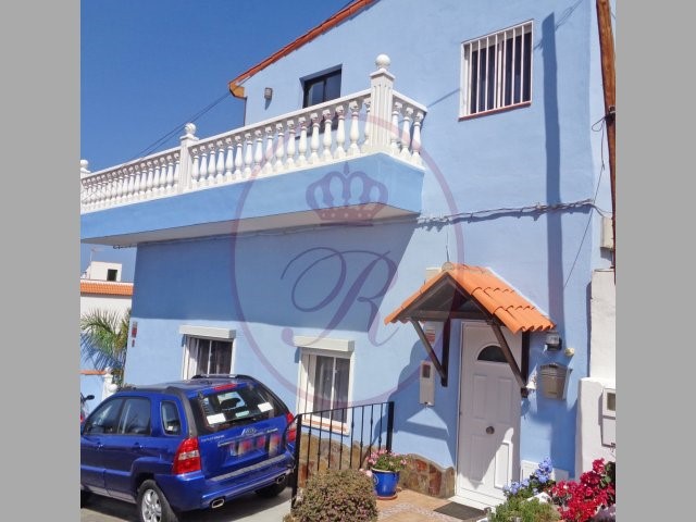  4 bed rustic house for sale in Marazul